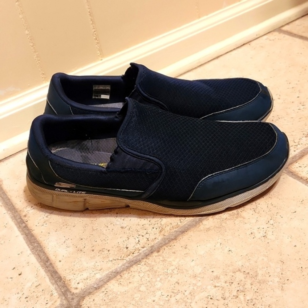 Skechers Men's Dual Lite Relaxed Fit Memory Foam Dark Blue Shoes Size 13
